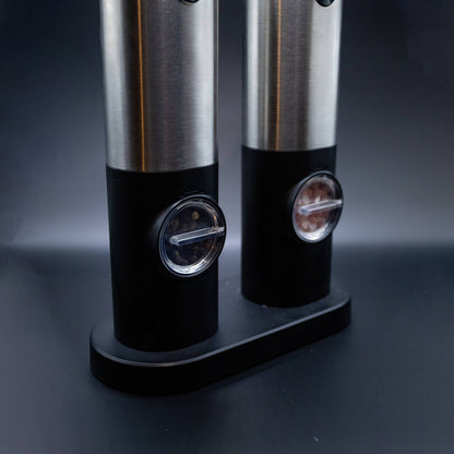 ELECTRIC SALT AND PEPPER SHAKER SET 