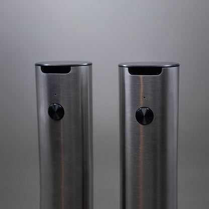 ELECTRIC SALT AND PEPPER SHAKER SET 